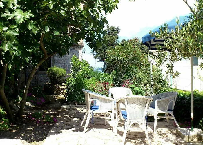 Lozica With Private Garden, Self Check-in Lejlighed Korčula
